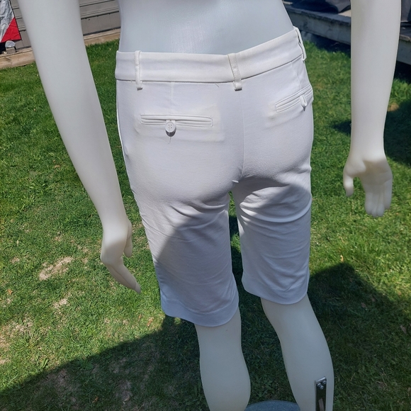 Capris - Picture 3 of 5